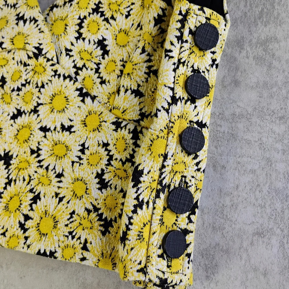 Maeve Anthropologie Cropped Daisy Print Tank Top Babydoll Side Buttons Size XS - Picture 4 of 10